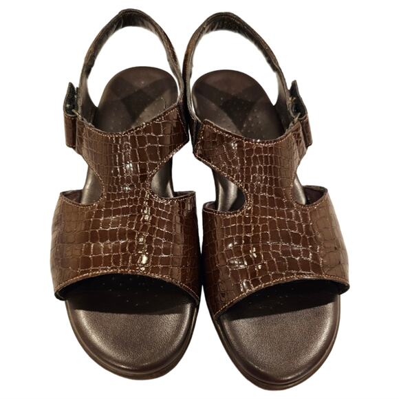 SAS Suntimer Leather Heels Strap Sandals Tri-Pad Comfort Brown Crocs 7.5 Medium - Picture 1 of 14
